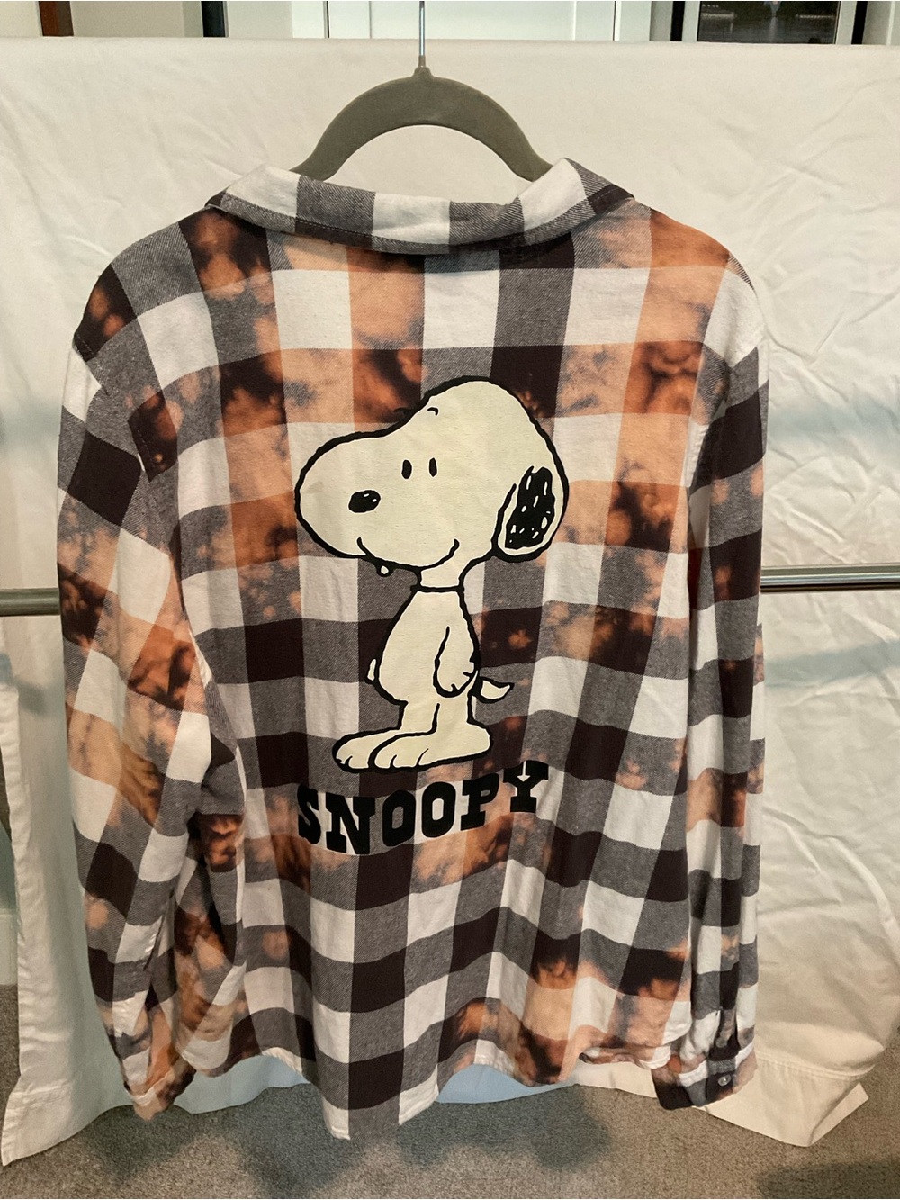 Peanuts Snoopy Bleach Washed Plaid Flannel Shirt L